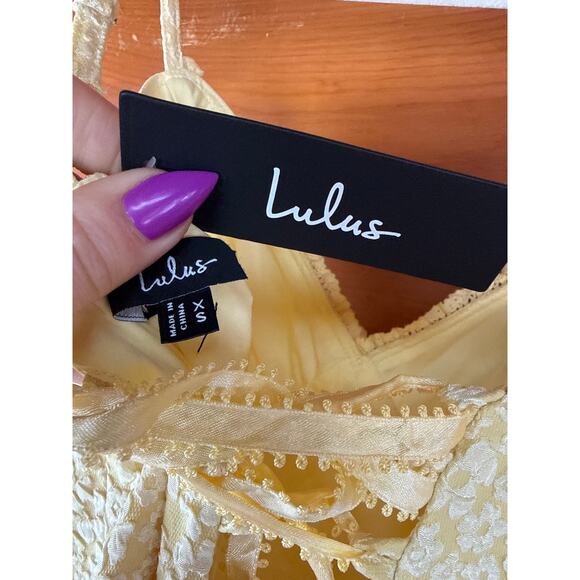 NWT Lulus Ninetta Light Yellow Floral Jacquard Lace-Up Midi Dress Party Size XS - Picture 8 of 11